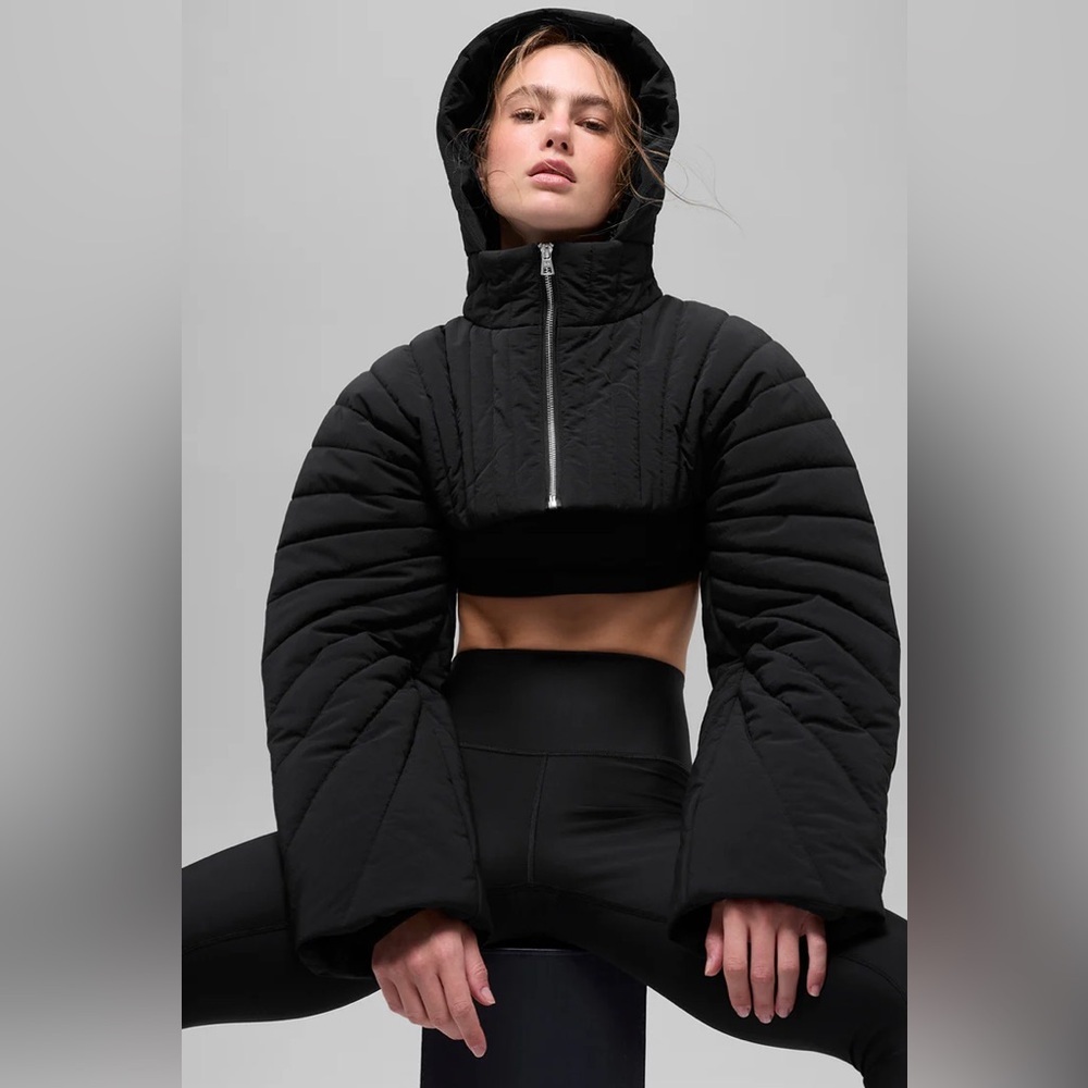 ALO YOGA | ✨NEW✨ Quilted Starlight Puffer Shrug in Black - Picture 4 of 5